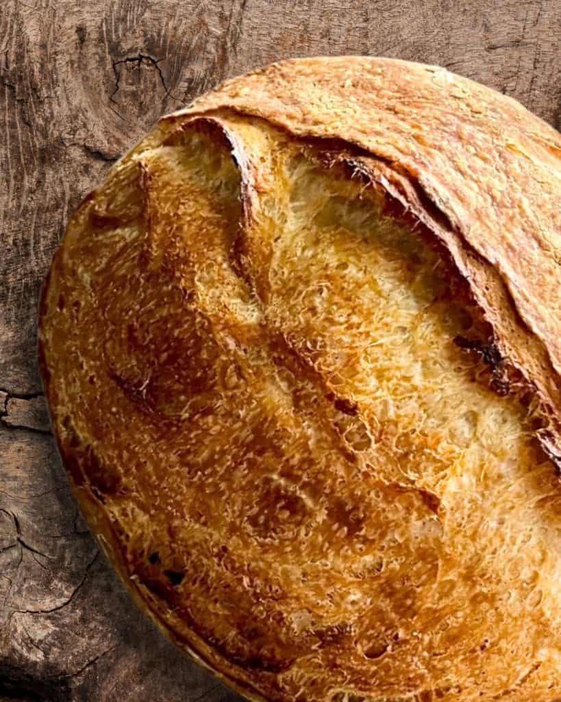 Durum kruh z drožmi in hrustljavo skorjo